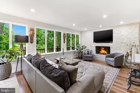 Living - 17 Devon Ct, Haddonfield, NJ 08033 photo 1 of 1