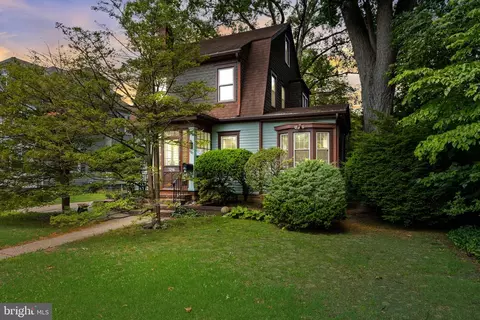 6127 W Walnut Ave, Pennsauken, NJ 08109