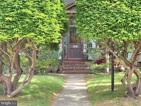 6127 W Walnut Ave, Pennsauken, NJ 08109
