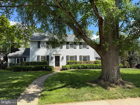 109 Glenwood Rd, Haddonfield, NJ 08033