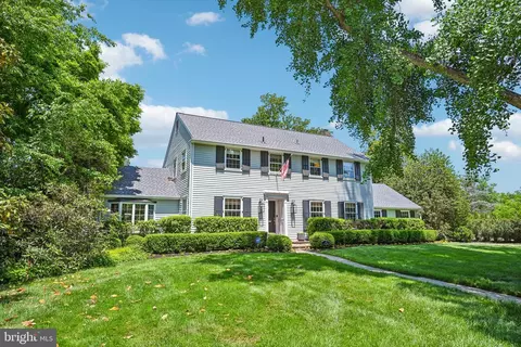 109 Glenwood Rd, Haddonfield, NJ 08033