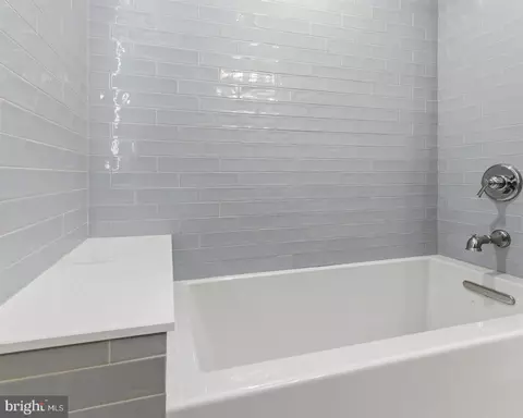 Bath - 656 E Greenman Rd, Haddonfield, NJ 08033 photo 3 of 3
