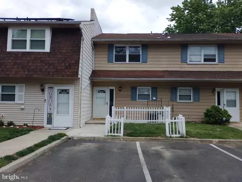 19 La Cascata Tnhs, Clementon, NJ 08021