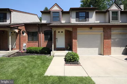 15 Greensward Ln, Cherry Hill, NJ 08002