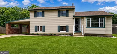 315 Ellis Ct, Lawnside, NJ 08045