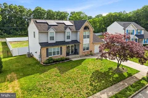 7 York Ct, Sicklerville, NJ 08081
