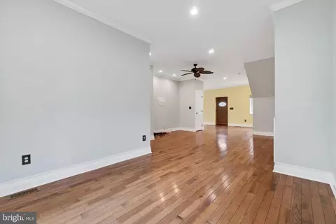Living - 117 State Ave, Lindenwold, NJ 08021 photo 4 of 5