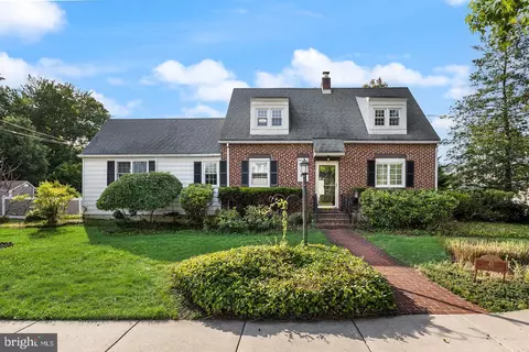 41 E Crystal Lake Ave, Haddon Township, NJ 08108