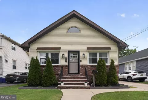 35 Manor Ave, Oaklyn, NJ 08107