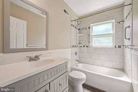 Bath - 83 Johnson Ave, Runnemede, NJ 08078 photo 2 of 2