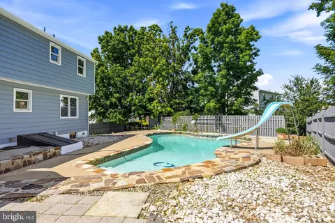 Exterior - 5 Jefferson Dr, Clementon, NJ 08021 photo 9 of 10