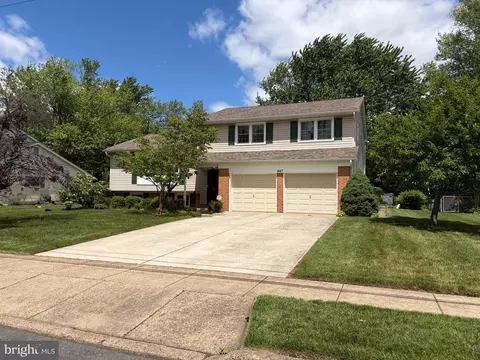 647 Guilford Rd, Cherry Hill, NJ 08003