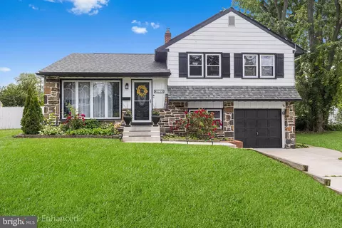 113 Pelham Rd N, Voorhees, NJ 08043