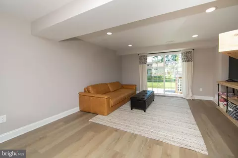 Living - 507 Howard Rd, Cherry Hill, NJ 08034 photo 3 of 5