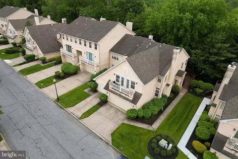 16 Buckingham Pl, Cherry Hill, NJ 08003