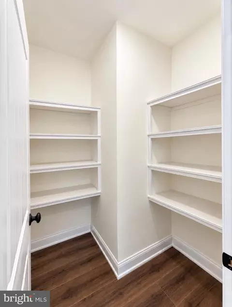Entry Way - 855 Little Gloucester Rd, Clementon, NJ 08021 photo 6 of 12