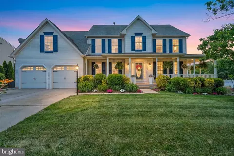 54 Red Bank Dr, Sicklerville, NJ 08081