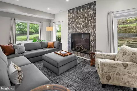 1408 Chanticleer, Cherry Hill, NJ 08003