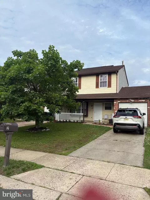 2 Hathaway Dr, Sicklerville, NJ 08081