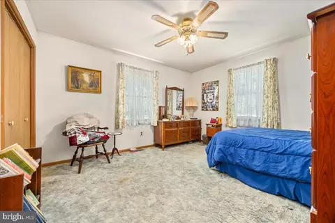 Bedroom - 201 E 11th Ave, Pine Hill, NJ 08021 photo 3 of 6