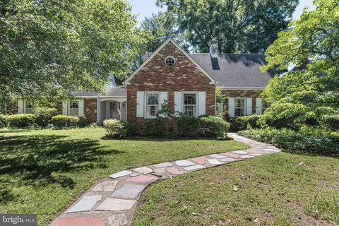 421 W Elma Ave, Laurel Springs, NJ 08021