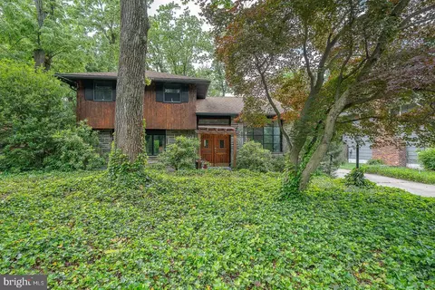 1917 Chapel Ave W, Cherry Hill, NJ 08002