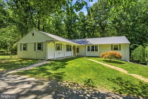 1152 Barbara Dr, Cherry Hill, NJ 08003