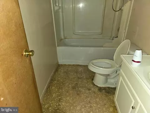 Entry Way - 239 Garfield Ave, Clementon, NJ 08021 photo 3 of 3