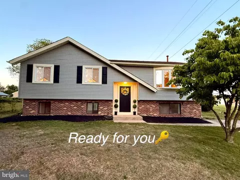 10 Windy Dr, Blackwood, NJ 08012