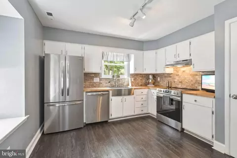 11 Windingbrook Ct, Atco, NJ 08004