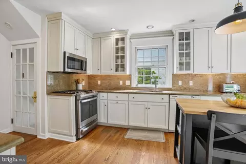 Kitchen - 650 Maple Ave, Haddonfield, NJ 08033 photo 2 of 3