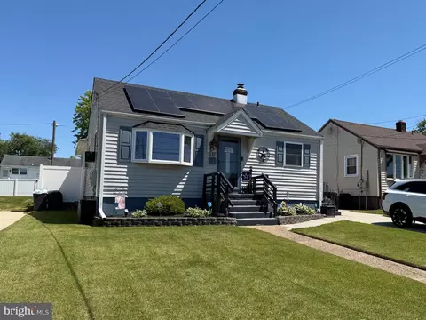 137 Princeton Ave, Bellmawr, NJ 08031