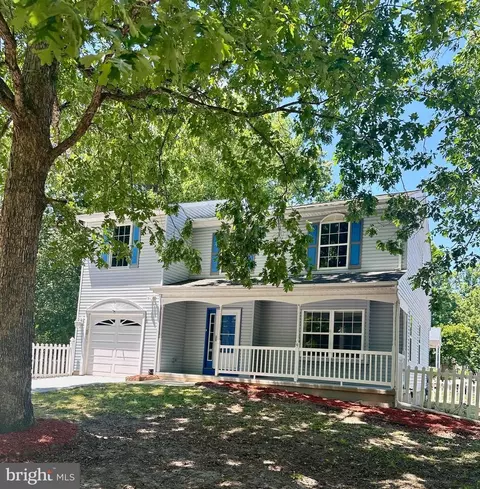11 Hancock Ln, Berlin, NJ 08009