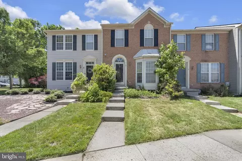 3 Saddle Ln, Sicklerville, NJ 08081