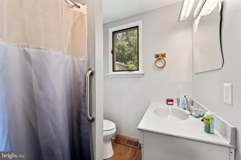 Bath - 31 E 3rd Ave, Pine Hill, NJ 08021 photo 3 of 6