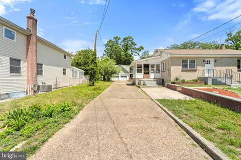 Exterior - 31 E 3rd Ave, Pine Hill, NJ 08021 photo 2 of 5