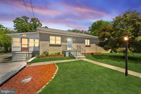 31 E 3rd Ave, Pine Hill, NJ 08021
