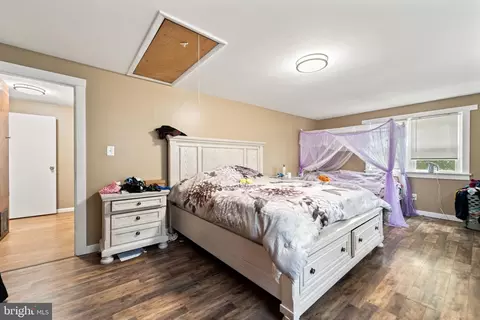 Bedroom - 31 E 3rd Ave, Pine Hill, NJ 08021 photo 3 of 8