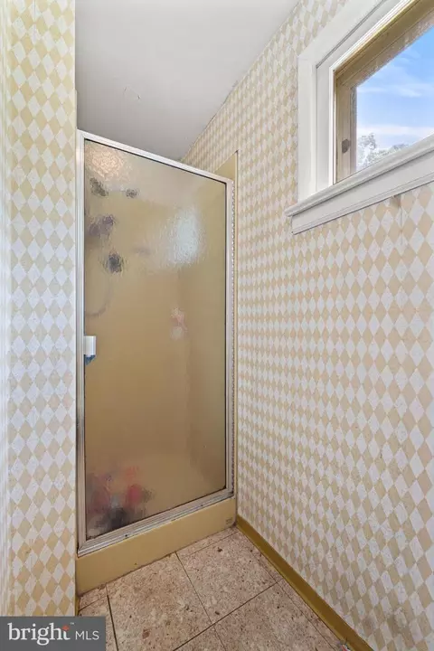 Bath - 31 E 3rd Ave, Pine Hill, NJ 08021 photo 5 of 6
