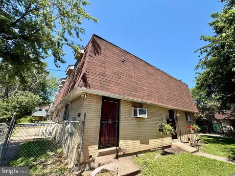 811 Lansdowne Ave, Camden, NJ 08104
