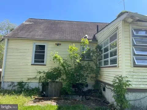 Exterior - 31 E 10th Ave, Runnemede, NJ 08078 photo 4 of 4