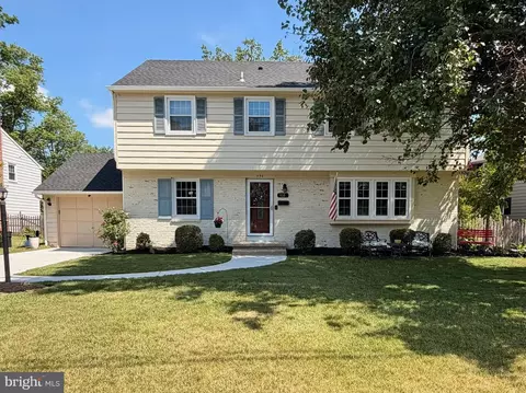 450 Pelham Rd, Cherry Hill, NJ 08034