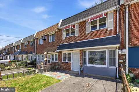 2424 Arnold St, Camden, NJ 08104