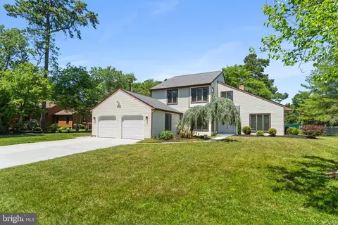 5 Justin Ct, Voorhees, NJ 08043