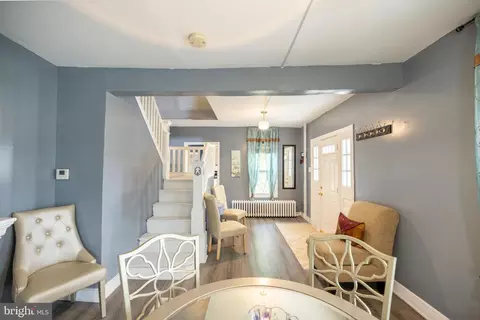 Entry Way - 39 E 2nd Ave, Runnemede, NJ 08078 photo 1 of 4