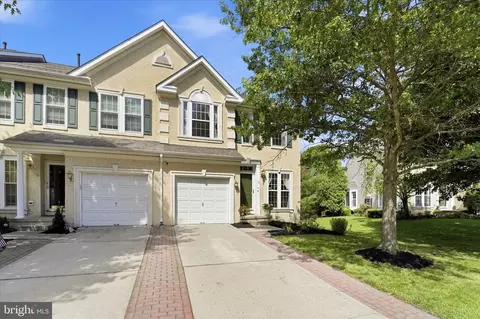 16 Bridle Ct, Cherry Hill, NJ 08003