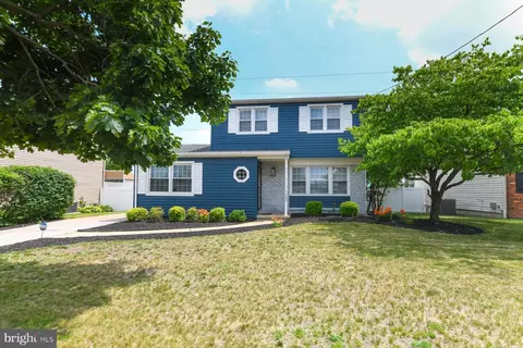 7680 Wyndam Rd, Pennsauken, NJ 08109