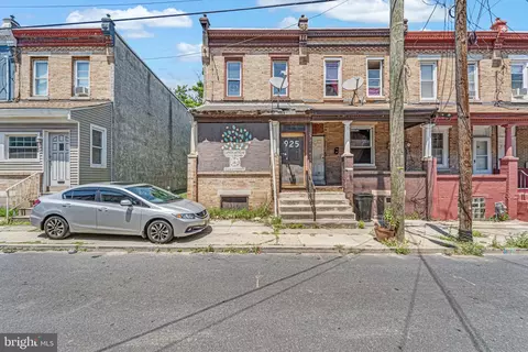 925 Kimber St, Camden, NJ 08102