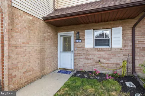 243 La Cascata Tnhs, Clementon, NJ 08021