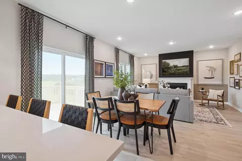 Dining - 4 Silverbell Ave, Berlin, NJ 08009 photo 3 of 3